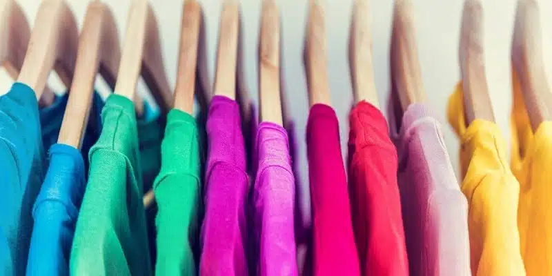 Les astuces pour choisir la couleur de vos vêtements