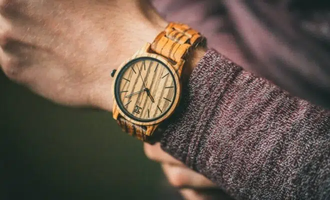 montre en bois