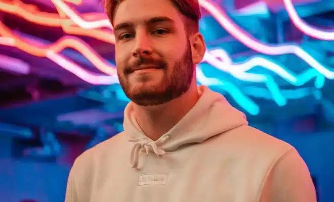 men wearing white hoodie jacket close-up photography